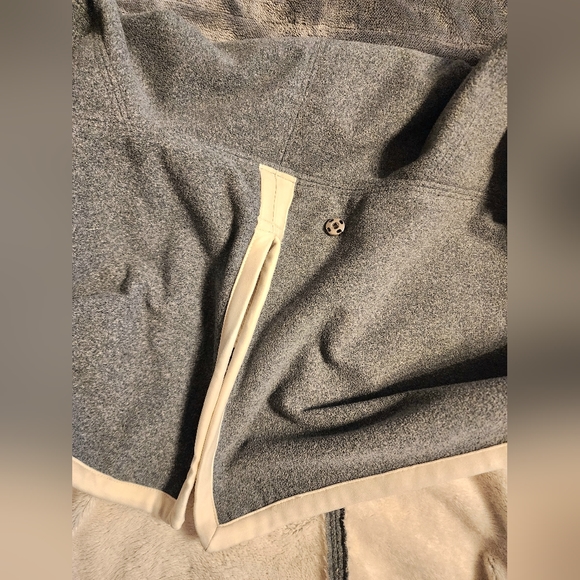 Lululemon Presence of Mind Jacket Sz4 - Picture 3 of 8